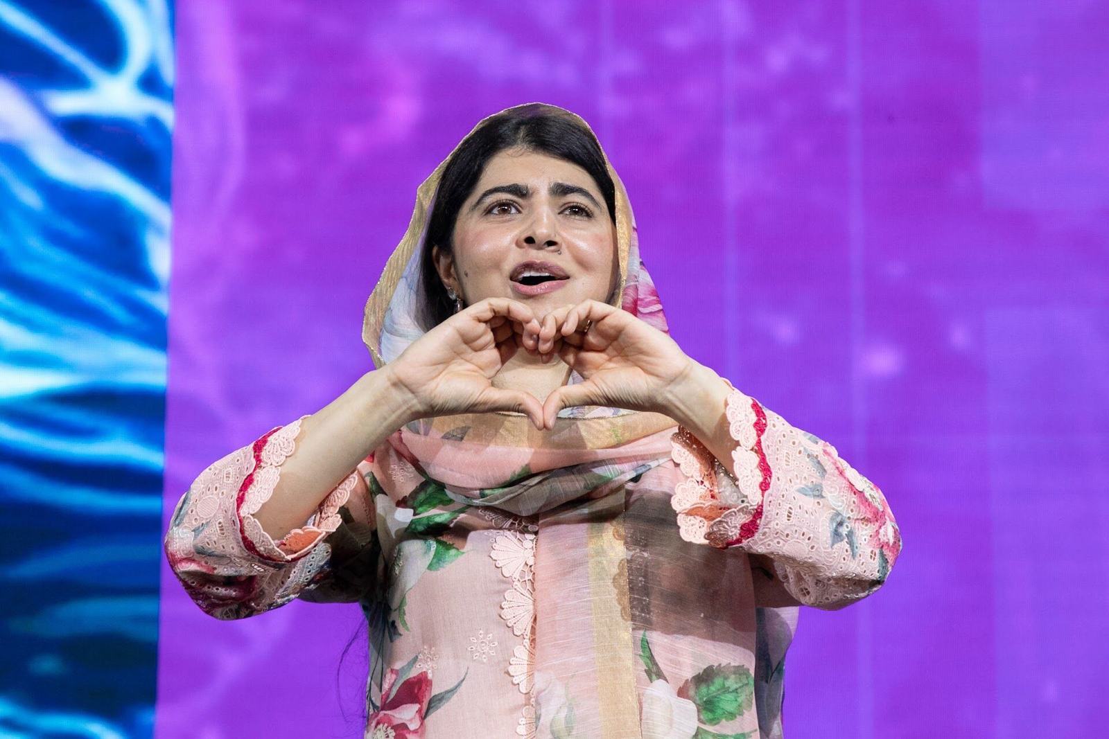 Malala Yousafzai no palco do RIW 2026